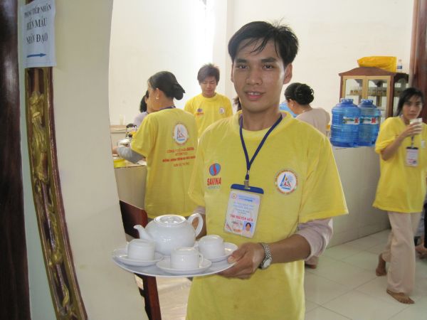 Thương quá “Đội quân áo vàng”