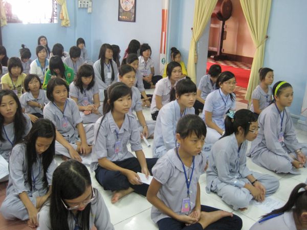 Nghi vấn giữa đời thuờng