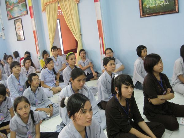 Nghi vấn giữa đời thuờng