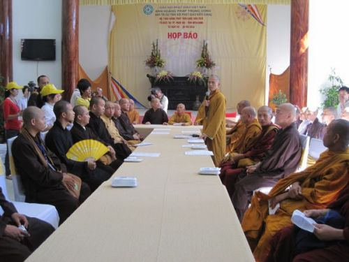 Giọt máu mang tình yêu thương