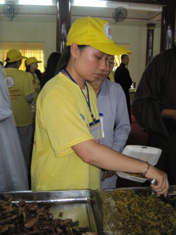 Thương quá “Đội quân áo vàng”