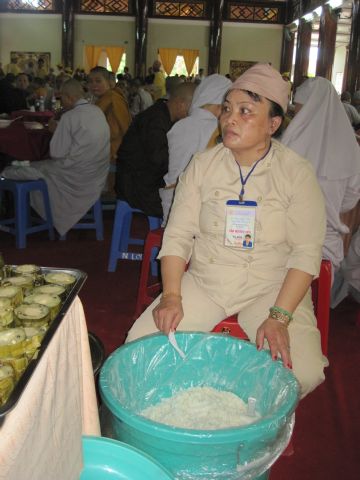 Thương quá “Đội quân áo vàng”