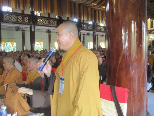 Buổi tọa đàm của ông Bùi Hữu Dược tại Hội thảo Hoằng pháp 2010