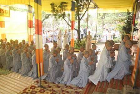 TT. Huế: Giới đàn Minh Hoằng khai đạo giới tử và tấn đàn