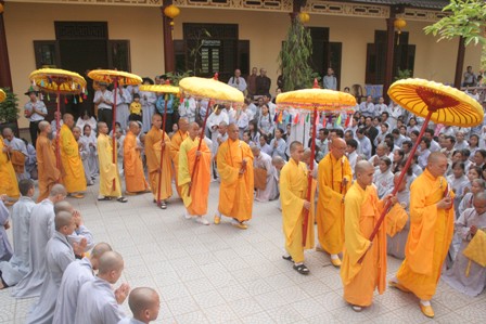 TT. Huế: Giới đàn Minh Hoằng khai đạo giới tử và tấn đàn