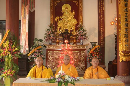 TT. Huế: Giới đàn Minh Hoằng khai đạo giới tử và tấn đàn