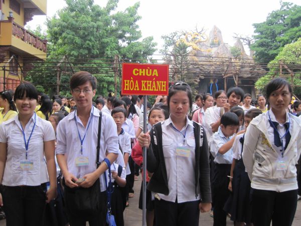 Đoàn thanh Thiếu nhi, Thiếu niên Phật tử về đảnh lễ chư Tôn đức Giáo phẩm lãnh đạo GHPGVN