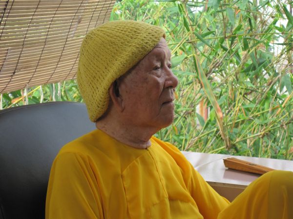 Đoàn thanh Thiếu nhi, Thiếu niên Phật tử về đảnh lễ chư Tôn đức Giáo phẩm lãnh đạo GHPGVN
