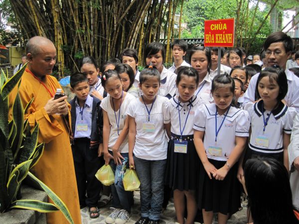 Đoàn thanh Thiếu nhi, Thiếu niên Phật tử về đảnh lễ chư Tôn đức Giáo phẩm lãnh đạo GHPGVN
