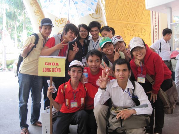 Đoàn thanh Thiếu nhi, Thiếu niên Phật tử về đảnh lễ chư Tôn đức Giáo phẩm lãnh đạo GHPGVN