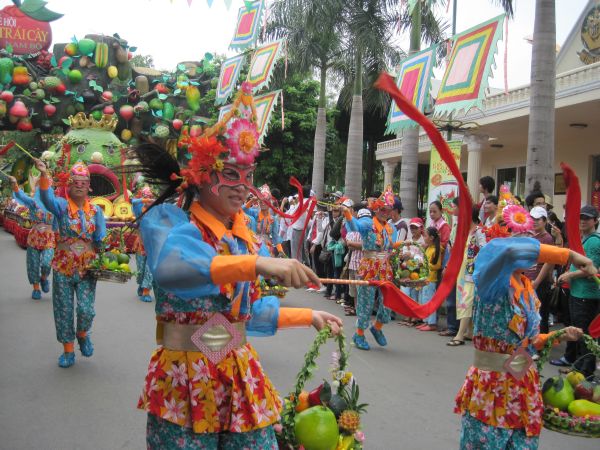 Đoàn thanh Thiếu nhi, Thiếu niên Phật tử về đảnh lễ chư Tôn đức Giáo phẩm lãnh đạo GHPGVN