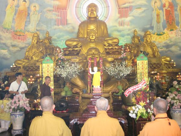 Đoàn thanh Thiếu nhi, Thiếu niên Phật tử về đảnh lễ chư Tôn đức Giáo phẩm lãnh đạo GHPGVN