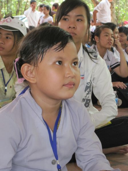 Đoàn thanh Thiếu nhi, Thiếu niên Phật tử về đảnh lễ chư Tôn đức Giáo phẩm lãnh đạo GHPGVN