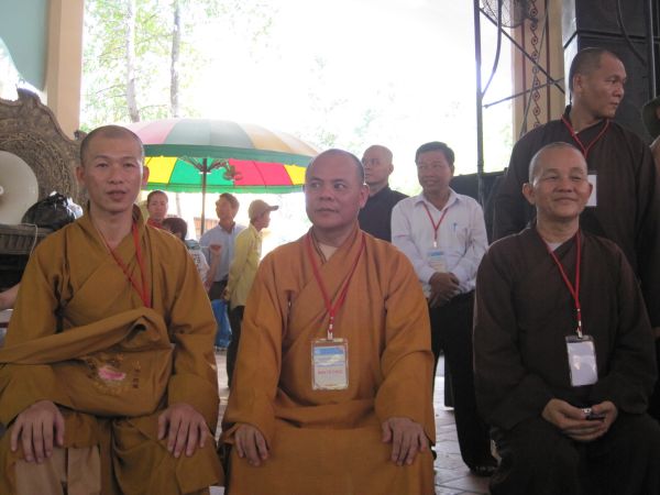 Đoàn thanh Thiếu nhi, Thiếu niên Phật tử về đảnh lễ chư Tôn đức Giáo phẩm lãnh đạo GHPGVN