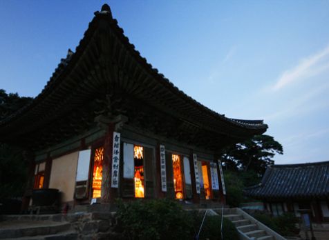 Ngôi cổ tự Truyền Đăng , Hàn Quốc, hộ quốc an dân