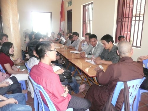 Đức Pháp chủ với thanh thiếu nhi Phật giáo Thủ đô