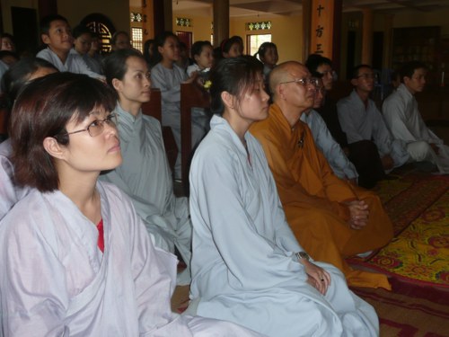 Đức Pháp chủ với thanh thiếu nhi Phật giáo Thủ đô