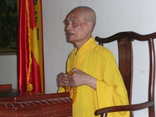 Đức Pháp chủ với thanh thiếu nhi Phật giáo Thủ đô