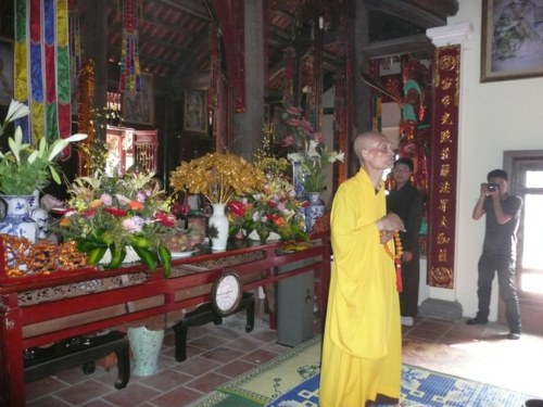 Đức Pháp chủ với thanh thiếu nhi Phật giáo Thủ đô