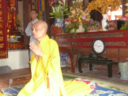 Đức Pháp chủ với thanh thiếu nhi Phật giáo Thủ đô