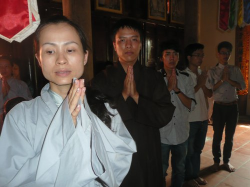 Đức Pháp chủ với thanh thiếu nhi Phật giáo Thủ đô