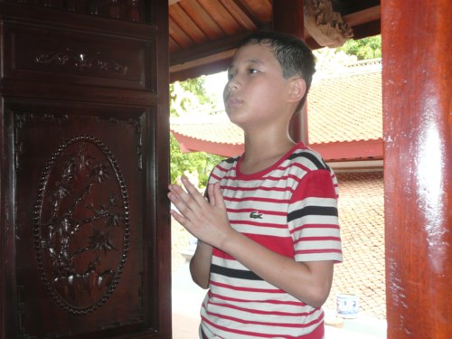 Đức Pháp chủ với thanh thiếu nhi Phật giáo Thủ đô