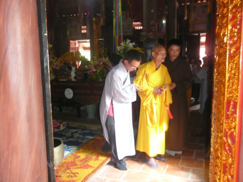 Đức Pháp chủ với thanh thiếu nhi Phật giáo Thủ đô