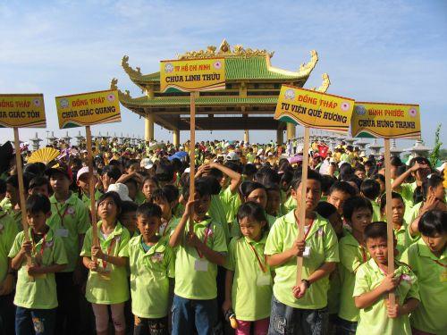 Những sự kiện ý nghĩa trong ngày đầu của Hội trại hè Lý Công Uẩn 2010