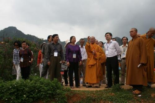 Chùm ảnh: nhộn nhịp hoạt động chào mừng Lễ động thổ chùa Phật Quang Sơn, tỉnh Lạng Sơn