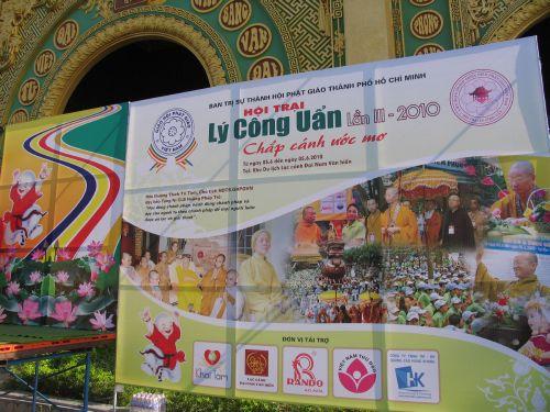 Những sự kiện ý nghĩa trong ngày đầu của Hội trại hè Lý Công Uẩn 2010