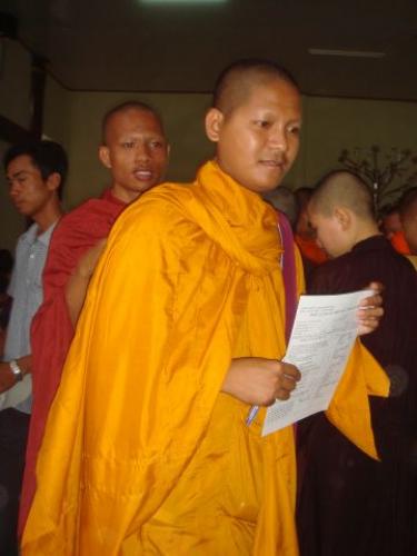 Khởi động hiến máu đón chào hội thảo Phật giáo toàn quốc 2010