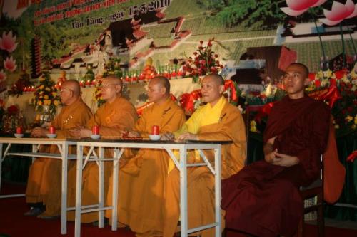 Chùm ảnh đêm thắp nến mầu nhiệm chùa Phật Quang Sơn, tỉnh Lạng Sơn