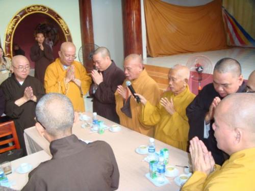 Khởi động hiến máu đón chào hội thảo Phật giáo toàn quốc 2010