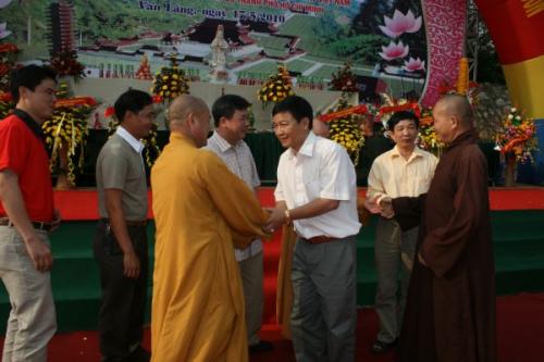 Chùm ảnh: nhộn nhịp hoạt động chào mừng Lễ động thổ chùa Phật Quang Sơn, tỉnh Lạng Sơn