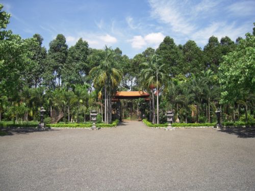 Xin mời bạn tới