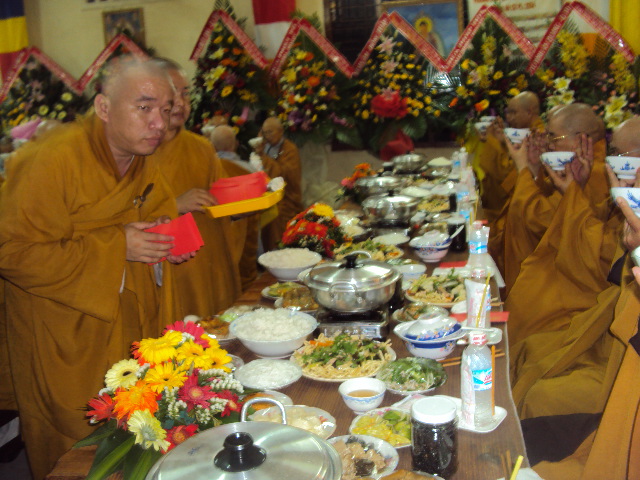 Chùm ảnh: Chùa Giác Ngộ tổ chức lễ húy kỵ cố viện chủ HT thượng Thiện hạ Huệ