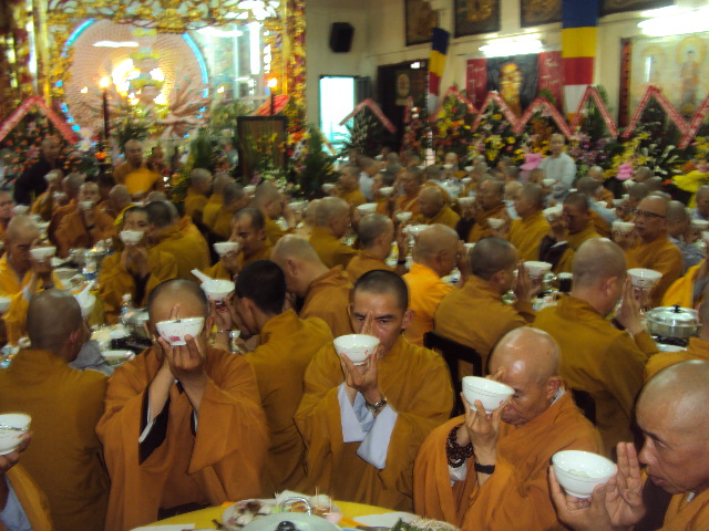 Chùm ảnh: Chùa Giác Ngộ tổ chức lễ húy kỵ cố viện chủ HT thượng Thiện hạ Huệ