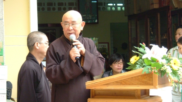 Bằng tất cả tấm lòng