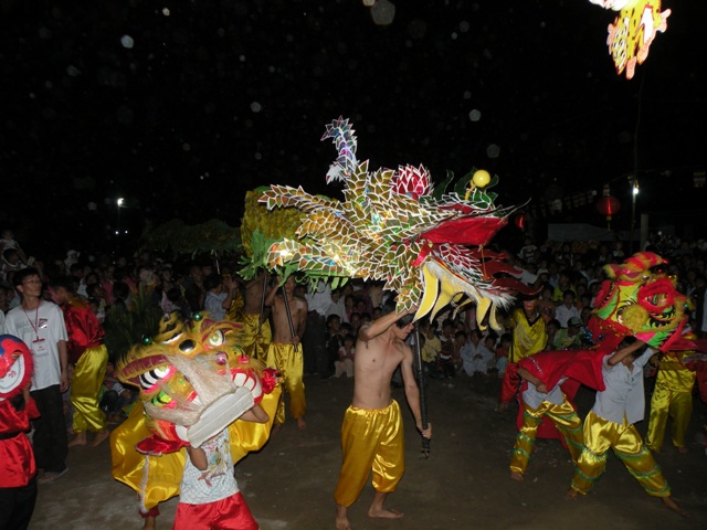 Trăng Mùa Tây Nguyên