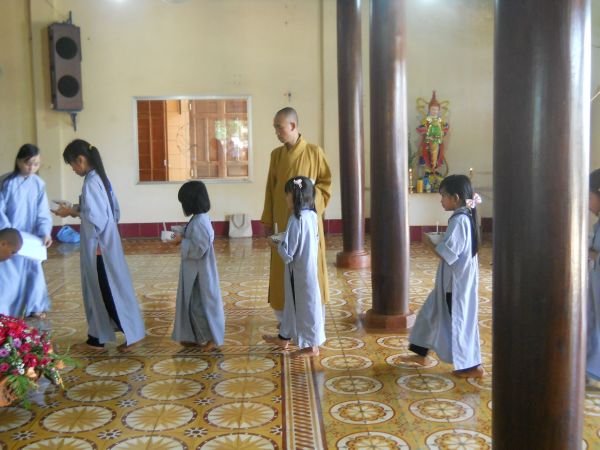 Đắk Lắk: Khai giảng khóa tu Những búp sen non tại chùa Linh Sơn