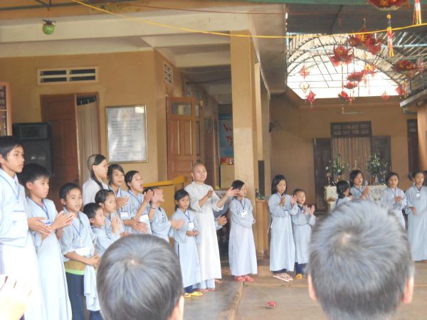 Đắk Lắk: Khai giảng khóa tu Những búp sen non tại chùa Linh Sơn