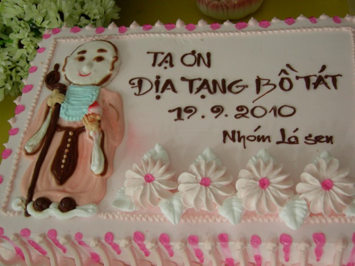 Nhóm Lá Sen tổ chức Lễ Trung thu theo nghi thức Phật giáo tại chùa Bảo Vân