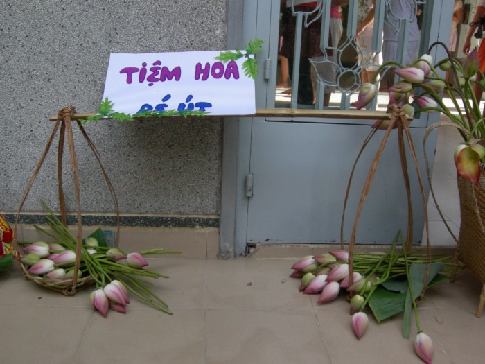 Nhóm Lá Sen tổ chức Lễ Trung thu theo nghi thức Phật giáo tại chùa Bảo Vân