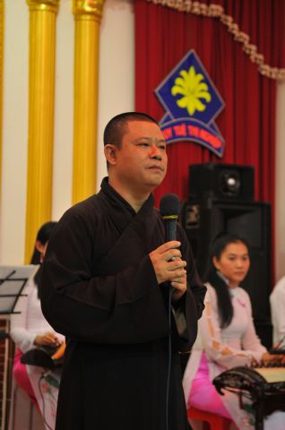Hơn 1000 Phật tử dự lễ khai thỉnh Đại hồng chung và đại lễ Vu lan &quot;Ấm áp tình thương&quot; tại chùa Giác Nguyên - Tp. HCM