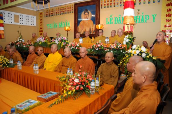 TP.HCM - Lễ dâng Pháp Y tại Tổ đình Ấn Quang