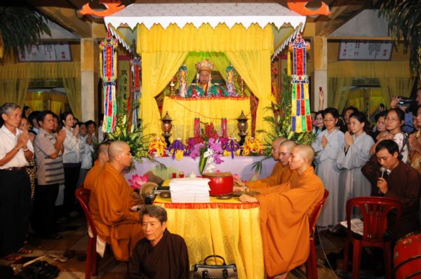 Đàn Chẩn tế tại chùa Vĩnh Nghiêm