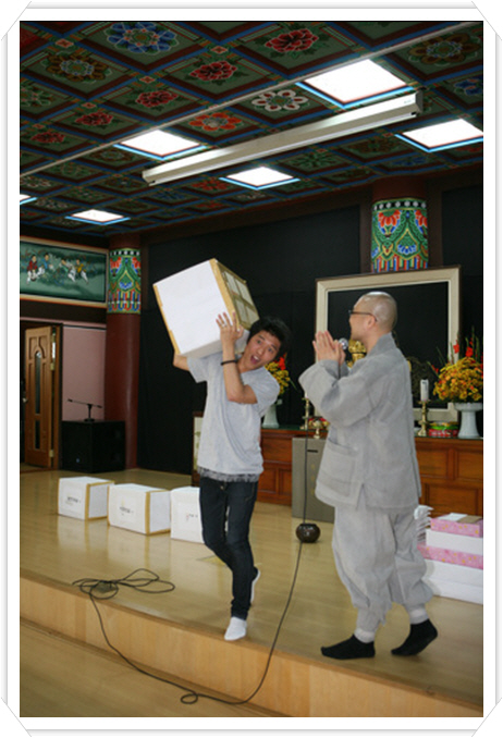 Ngôi Chùa Hàn Quốc, nơi Thiếu nhi sum hợp vui chơi ngày Chủ Nhật