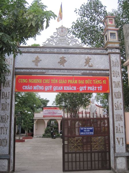 Hương sen mùa hạ hân hoan chuẩn bị giờ khai khóa