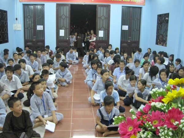 Hương sen mùa hạ hân hoan chuẩn bị giờ khai khóa