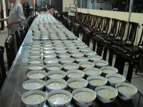 Hương sen mùa hạ hân hoan chuẩn bị giờ khai khóa